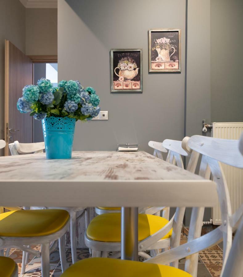 Modern & Stylish Apt At The Heart Of Athens Apartment Bagian luar foto