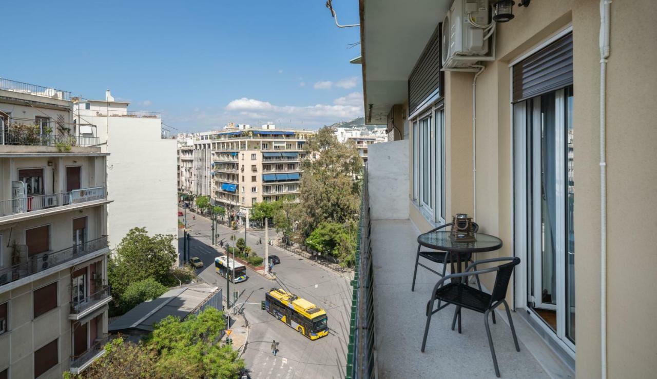 Modern & Stylish Apt At The Heart Of Athens Apartment Bagian luar foto